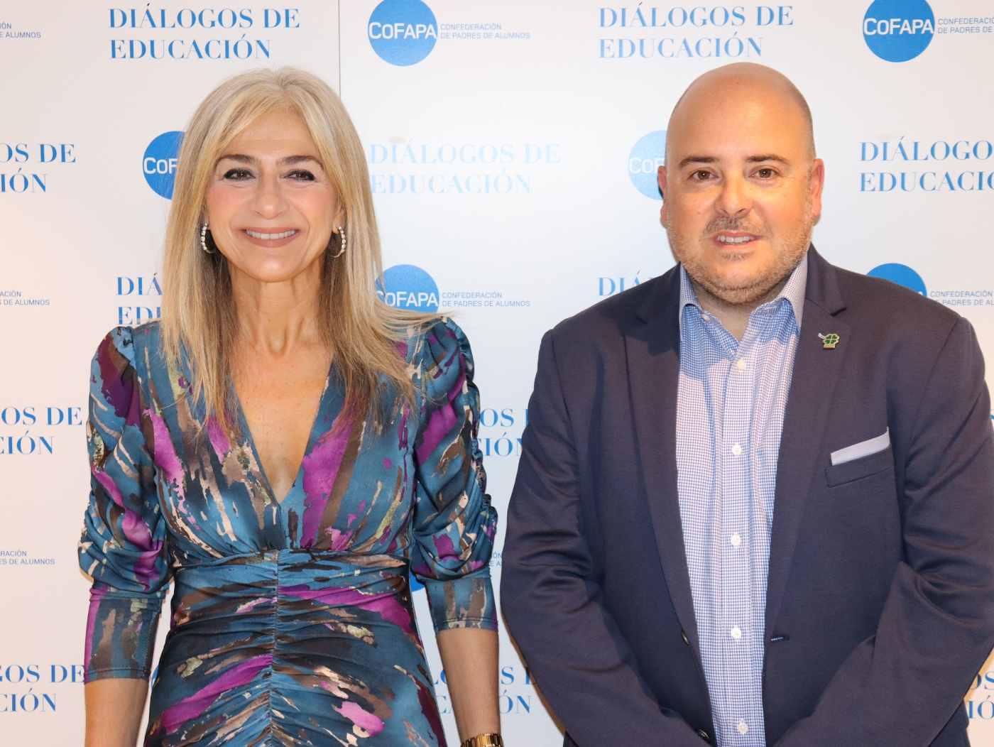 40 Desayuno COFAPA FSIE Jesús Pueyo Rafael Martínez con Patricia del Pozo consejera de Educación y FP de Andalucía 3